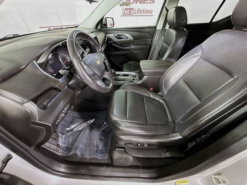 Used 2019 Chevrolet Traverse RS w/ LPO, Floor Liner Package AWD/4WD image 26