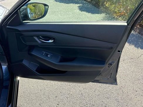 Used 2025 Honda Accord EX-L image 6