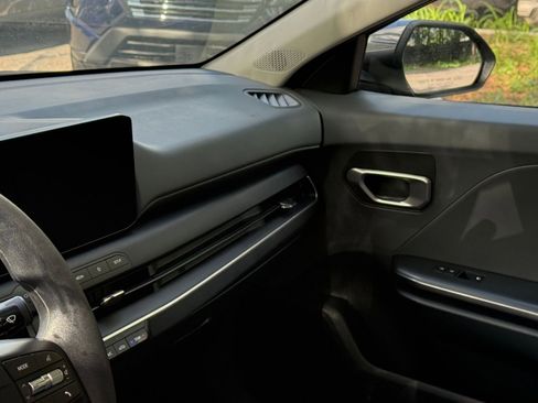 Used 2025 Kia K4 FWD image 33