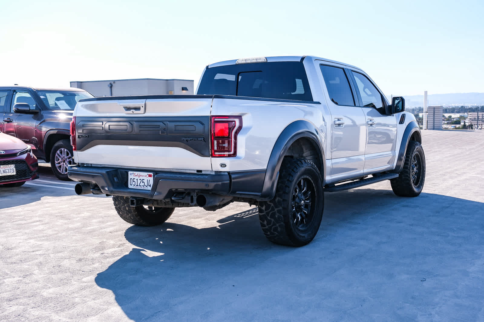 Used 2017 Ford F150 Raptor w/ Equipment Group 802A Luxury AWD/4WD image 4