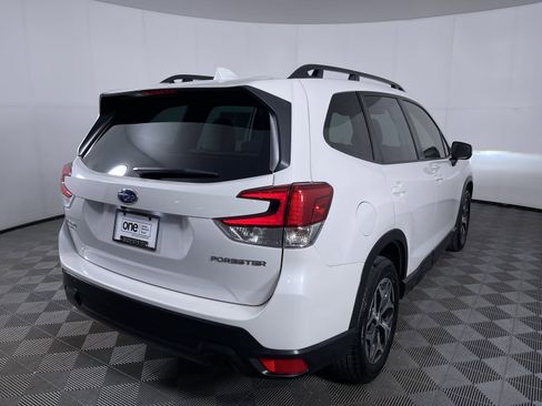 Certified 2023 Subaru Forester Premium image 23