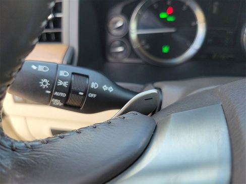 Used 2017 Lexus LX 570 4WD image 8