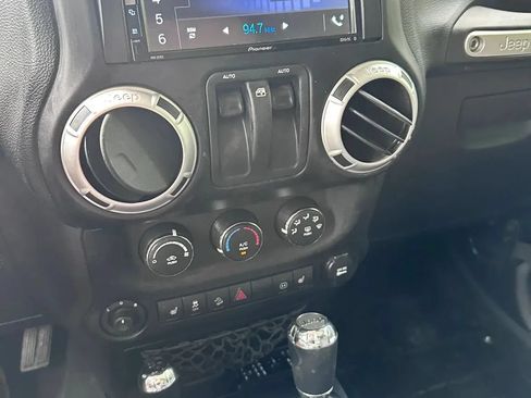 Used 2011 Jeep Wrangler Sahara w/ Dual Top Group AWD/4WD image 15