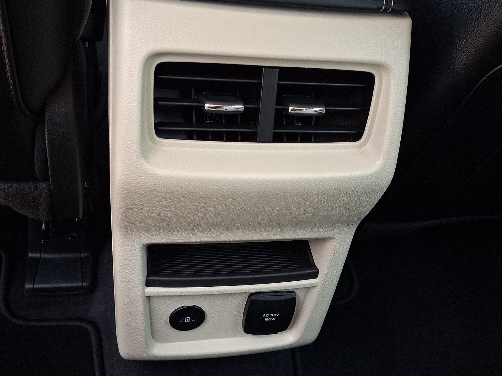 Certified 2022 Ford Edge Titanium AWD/4WD image 12