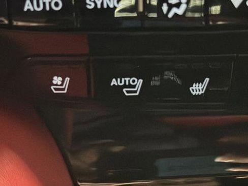 Used 2022 Acura MDX A-Spec image 28