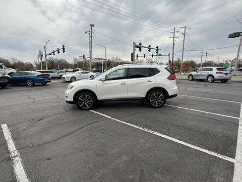 Used 2017 Nissan Rogue SL w/ SL Premium Package image 8