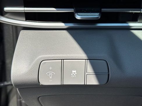 New 2026 Hyundai Elantra Sport FWD image 23