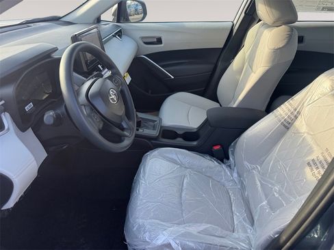 New 2026 Toyota Corolla Cross L image 9
