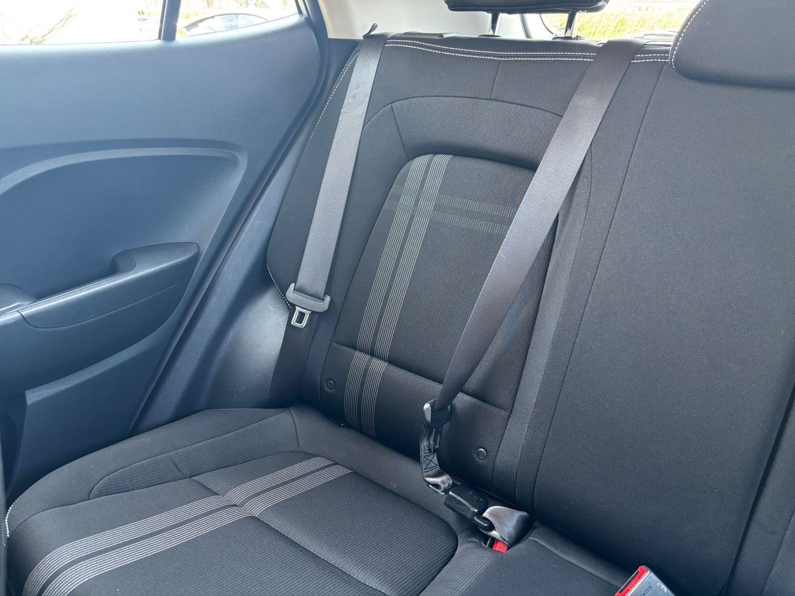 Used 2025 Hyundai Venue SEL FWD image 38