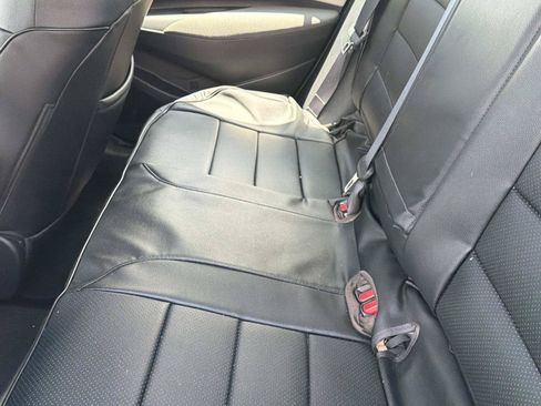 Used 2020 Toyota Corolla LE FWD image 13