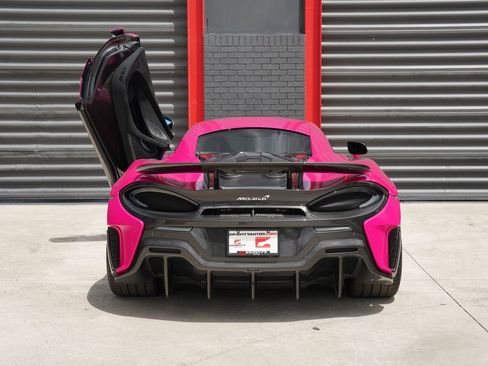Used 2019 McLaren 600LT RWD image 8