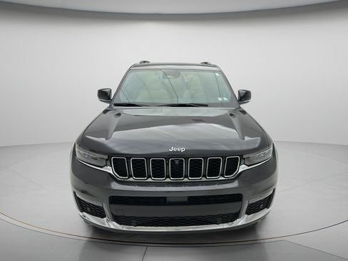 Used 2025 Jeep Grand Cherokee L Limited w/ Luxury Tech Group II AWD/4WD image 2