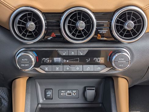 New 2025 Nissan Sentra SV w/ SV Premium Package image 22