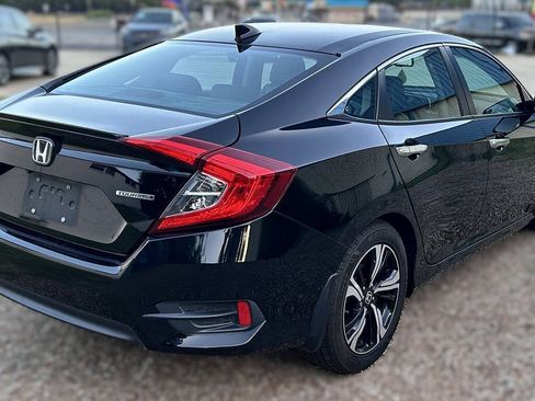 Used 2016 Honda Civic Touring image 15
