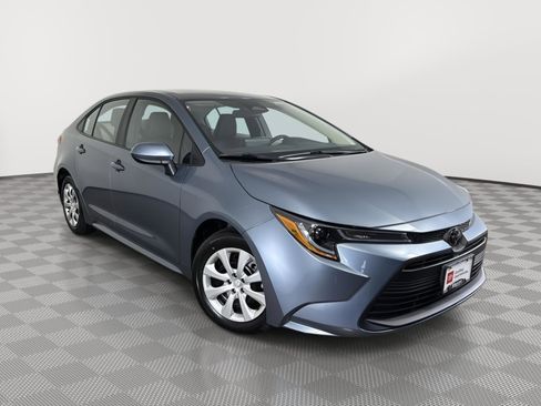 Used 2024 Toyota Corolla LE image 1
