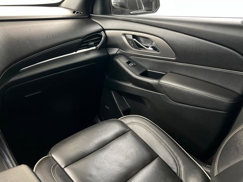 Certified 2023 Chevrolet Traverse Premier image 11