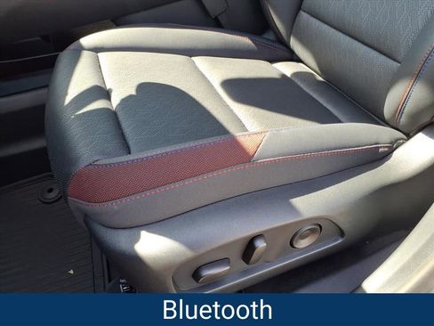 New 2026 Chevrolet Equinox RS w/ Convenience Package III FWD image 18