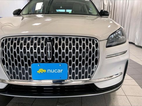 Used 2024 Lincoln Corsair AWD w/ Equipment Group 101A image 33