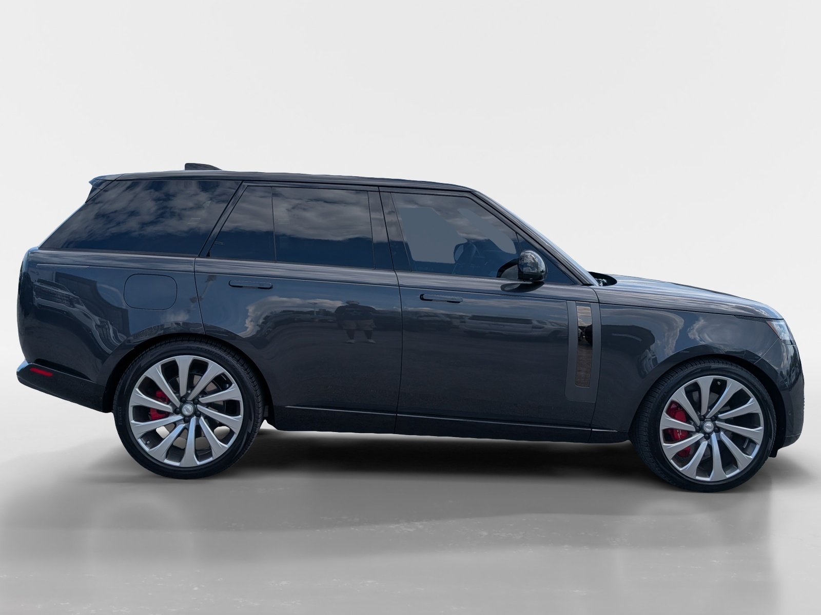 Used 2024 Land Rover Range Rover SV AWD/4WD image 3