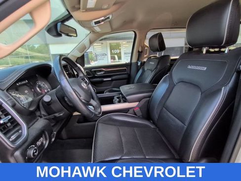 Used 2019 RAM 1500 Laramie AWD/4WD image 9
