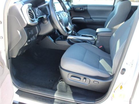 Certified 2020 Toyota Tacoma SR5 image 13