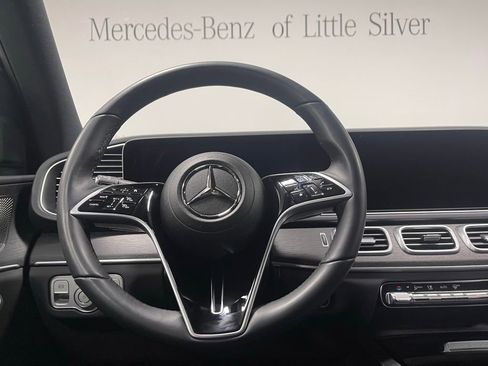 Used 2025 Mercedes-Benz GLE 350 4MATIC image 31