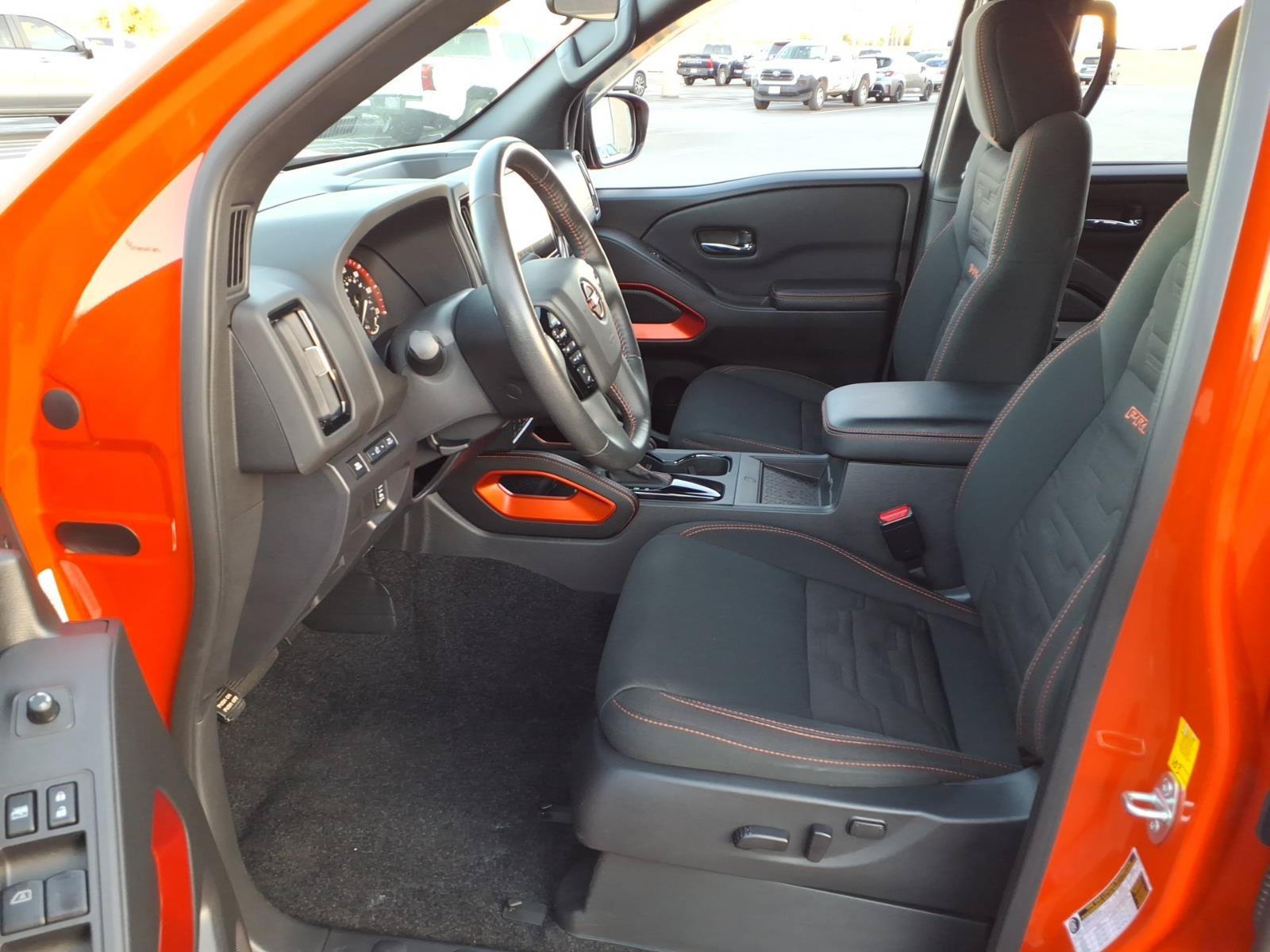 Used 2025 Nissan Frontier PRO-4X w/ Pro Convenience Package AWD/4WD image 15