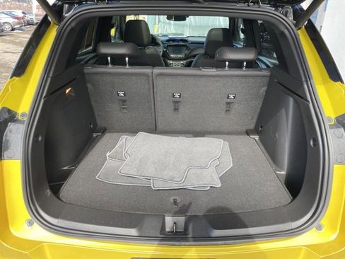 Used 2023 Chevrolet TrailBlazer RS w/ Sun and Liftgate Package image 31