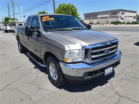 Used 2002 Ford F250 2WD SuperCab Super Duty image 2