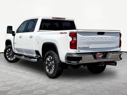 Used 2021 Chevrolet Silverado 2500 LT w/ All Star Edition AWD/4WD image 4