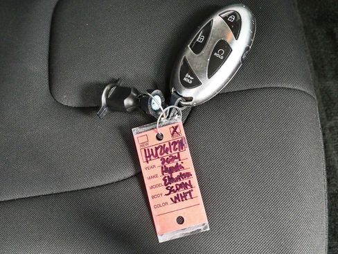 Used 2024 Hyundai Elantra SEL FWD image 37