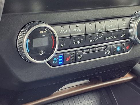 Used 2020 Ford Expedition Platinum image 5