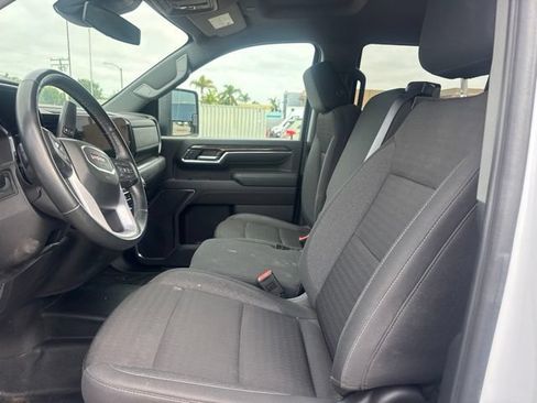 Used 2024 GMC Sierra 2500 SLE w/ SLE Convenience Package AWD/4WD image 9