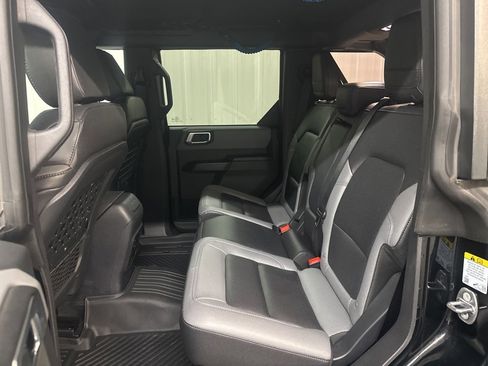 Used 2024 Ford Bronco Black Diamond image 32