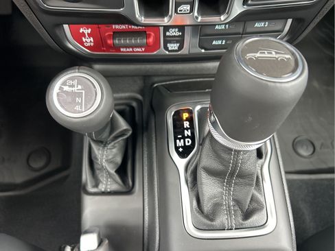New 2026 Jeep Gladiator Mojave AWD/4WD image 30