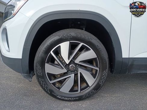 Used 2025 Volkswagen Atlas SE FWD image 26
