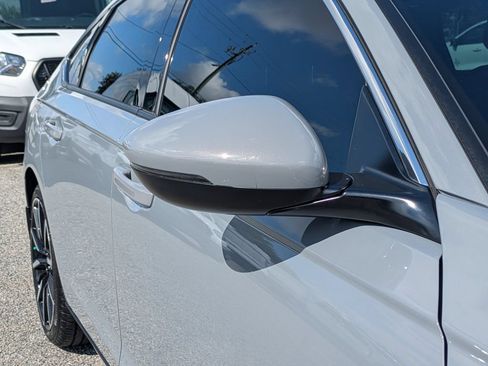 Used 2024 Honda Accord Touring image 12