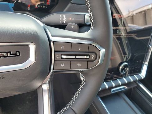 New 2026 GMC Acadia Denali image 27