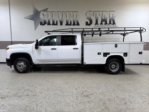 Used 2021 Chevrolet Silverado 3500 W/T w/ WT Convenience Package image 5