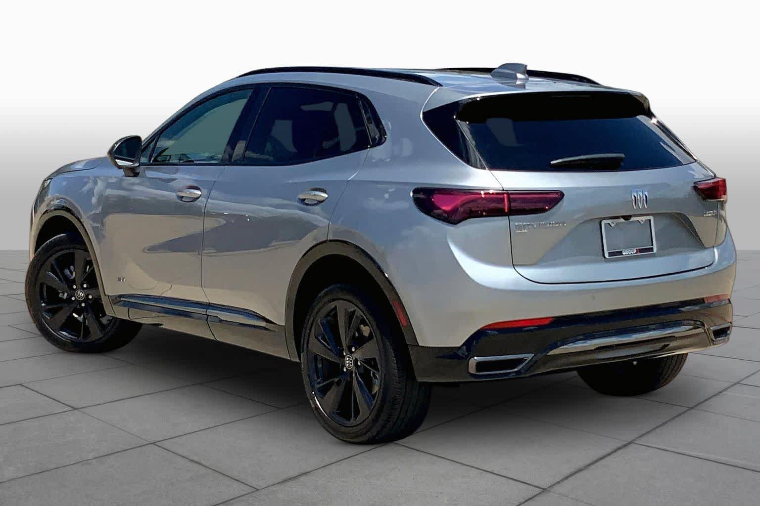 Used 2025 Buick Envision Sport Touring AWD/4WD image 11