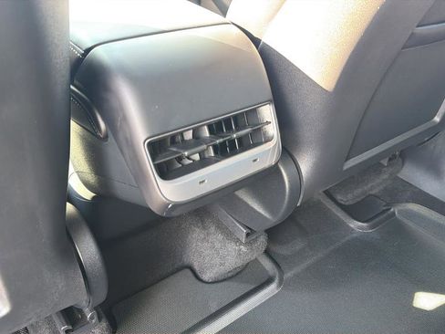 Used 2023 Tesla Model Y Long Range image 16