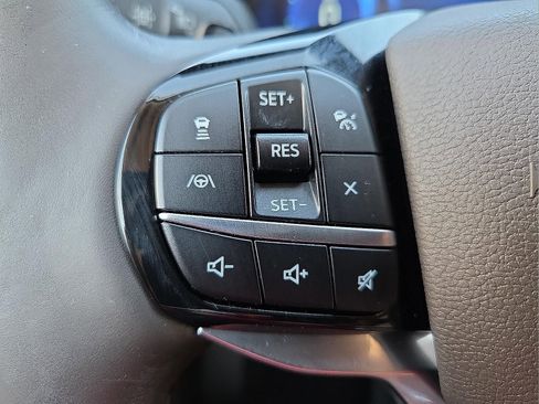 Used 2021 Ford Explorer Platinum w/ Equipment Group 601A image 20