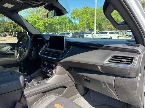 Used 2024 GMC Yukon AT4 w/ AT4 Premium Package image 19