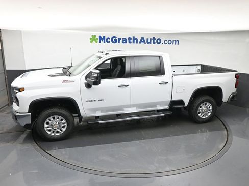 New 2026 Chevrolet Silverado 2500 LTZ image 18