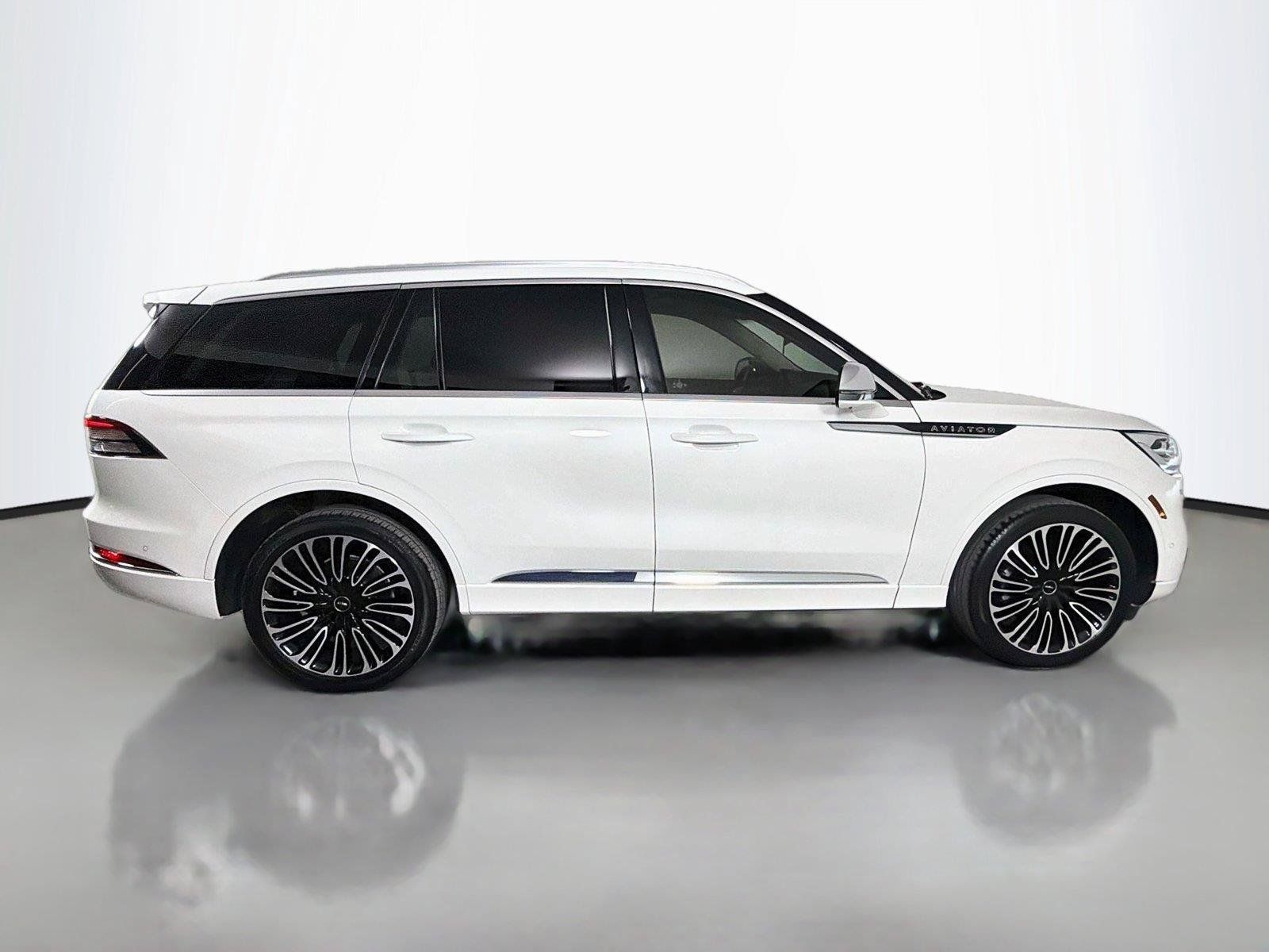 Used 2021 Lincoln Aviator Black Label w/ Dynamic Handling Package AWD/4WD image 4