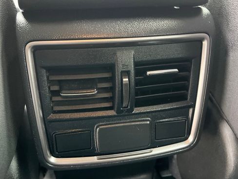 Used 2020 Subaru Forester Premium image 19