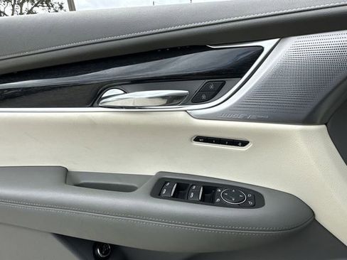 Used 2023 Cadillac XT6 Premium Luxury w/ Technology Package image 21