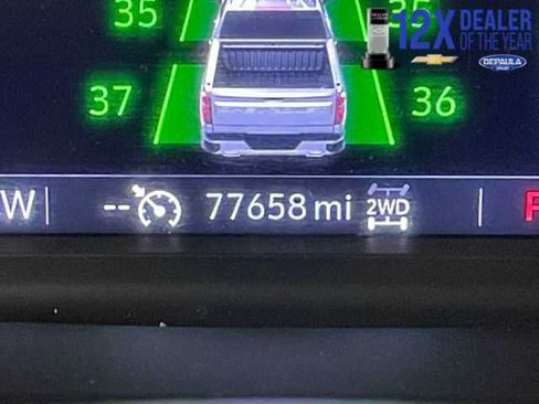 Used 2022 Chevrolet Silverado 1500 RST w/ Redline Edition AWD/4WD image 2