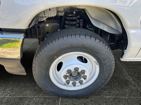 New 2026 Ford E-450 and Econoline 450 Super Duty w/ Power Equipment Group image 4