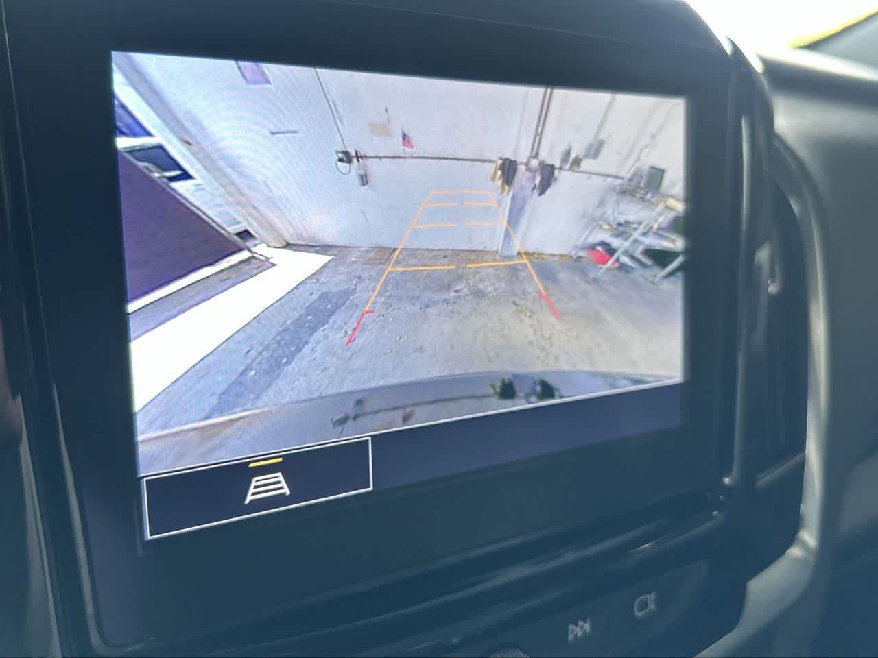 Used 2023 Chevrolet Traverse LT FWD image 19